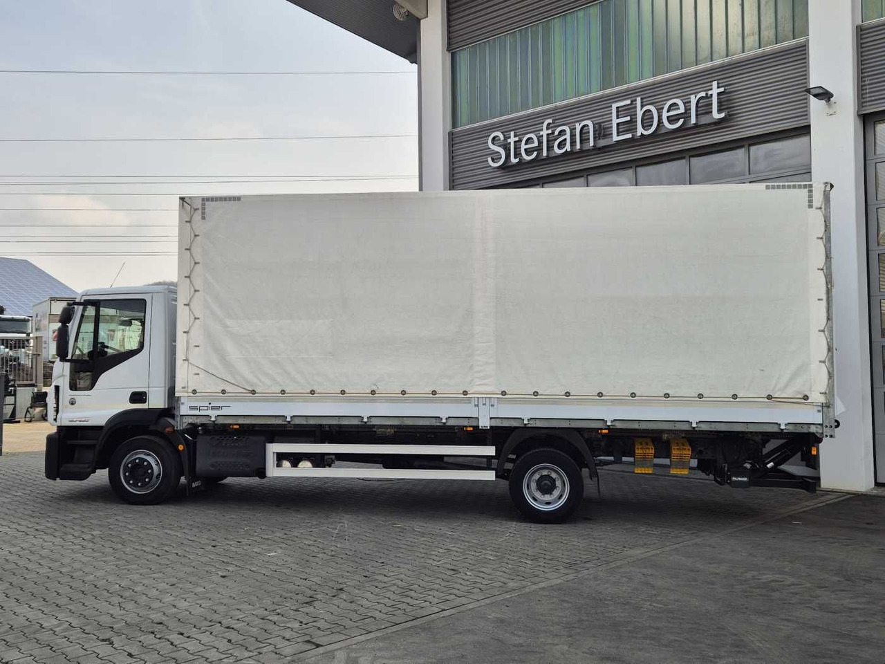 Iveco Eurocargo ML120E25 LBW 1.500kg Klima 3 Sitze - شاحنة ستارة: صور 5 Iveco Eurocargo ML120E25 LBW 1.500kg Klima 3 Sitze - شاحنة ستارة: صور 5