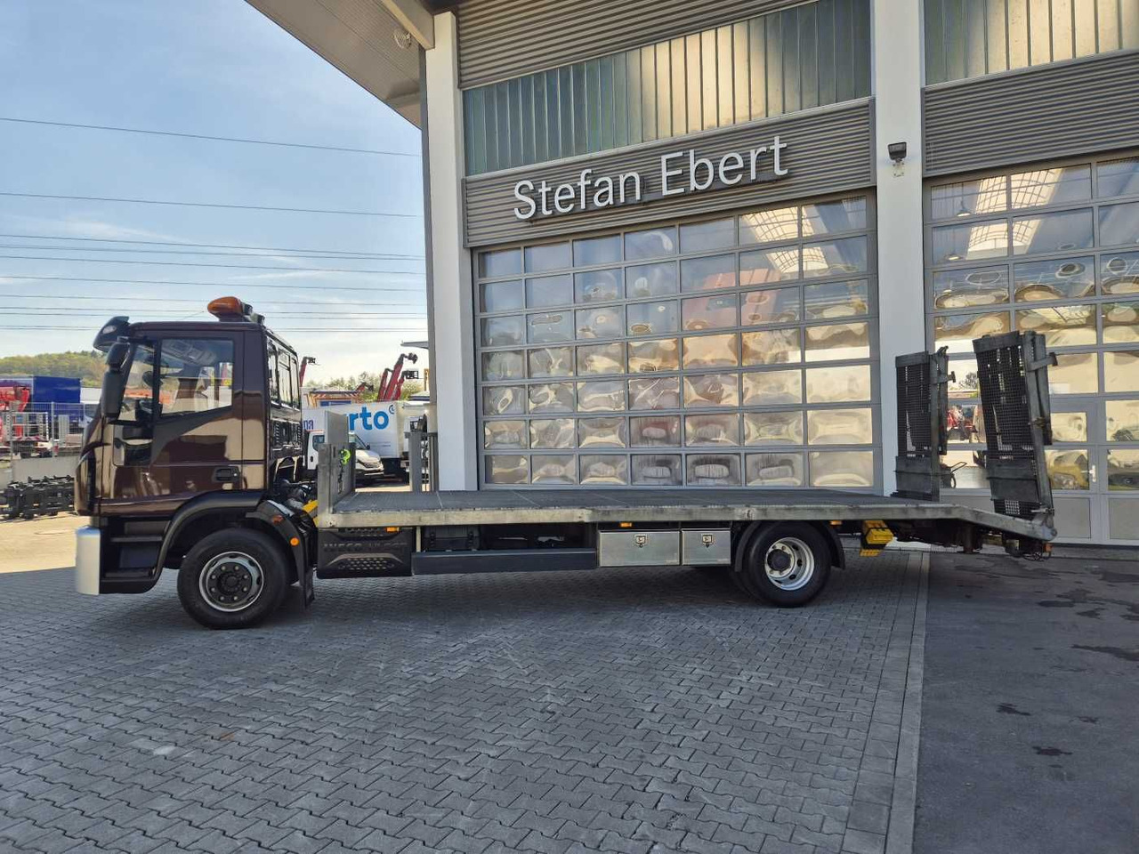 Iveco Eurocargo ML140E25/P Maschinentransporter Winde - شاحنة نقل سيارات شاحنة: صور 4 Iveco Eurocargo ML140E25/P Maschinentransporter Winde - شاحنة نقل سيارات شاحنة: صور 4