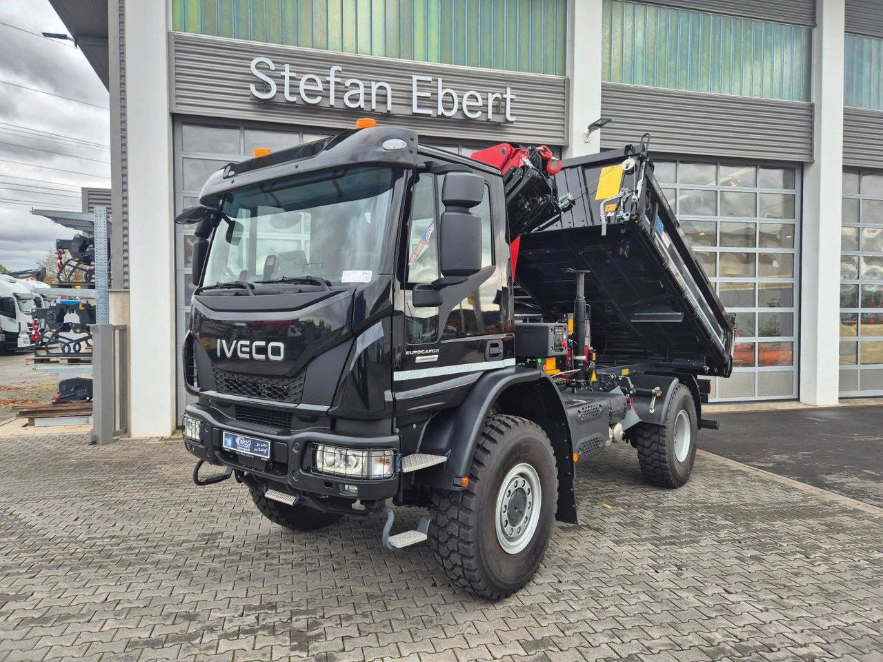 Iveco Eurocargo ML150E32WS 4x4 Kran HMF 1130K Funk AHK - قلابات, شاحنة كرين: صور 2 Iveco Eurocargo ML150E32WS 4x4 Kran HMF 1130K Funk AHK - قلابات, شاحنة كرين: صور 2