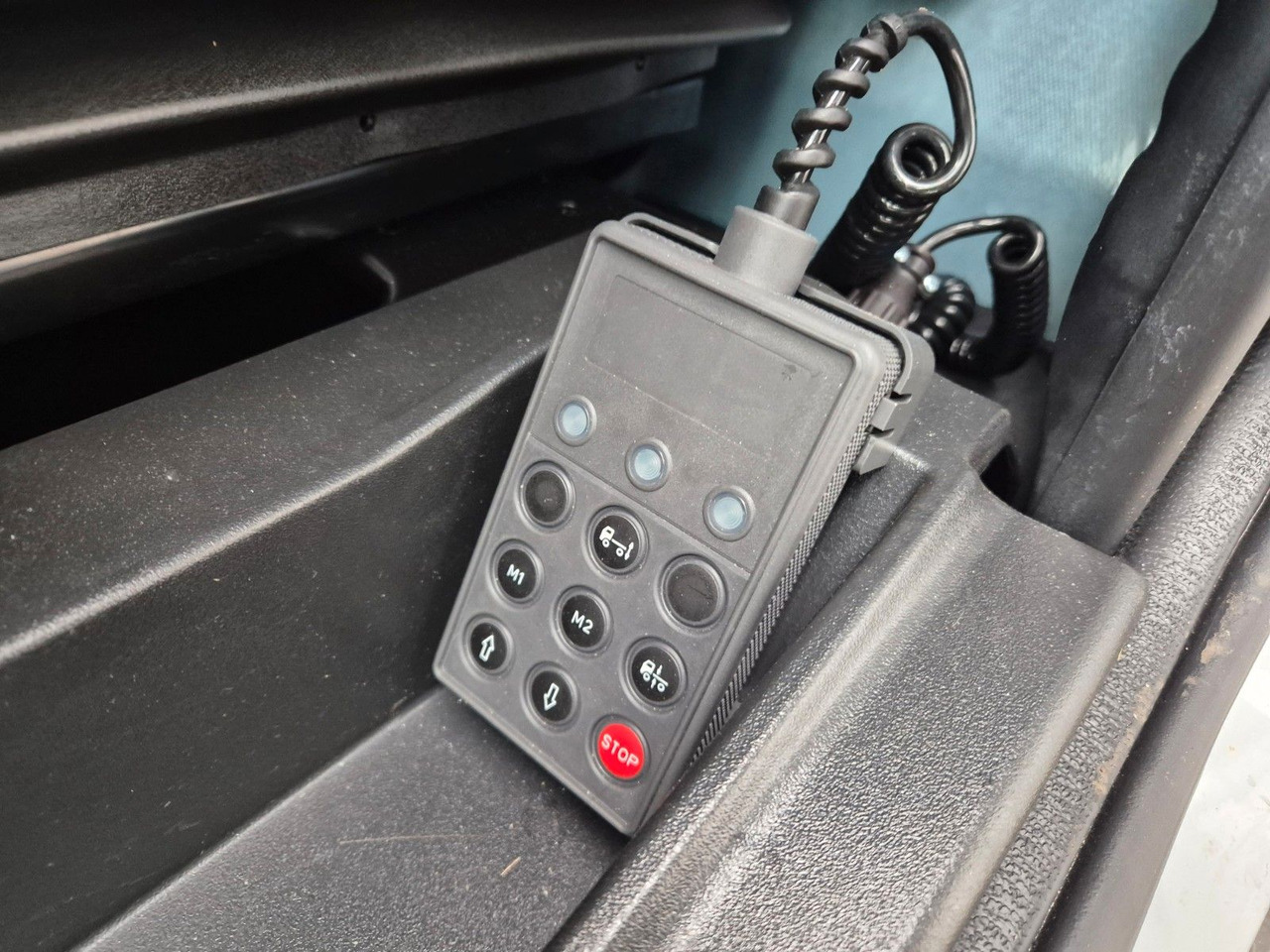 الشاحنات الصغيرة صندوق مغلق Iveco Eurocargo ML75E21/P LBW 3 Sitze Klima: صور 25