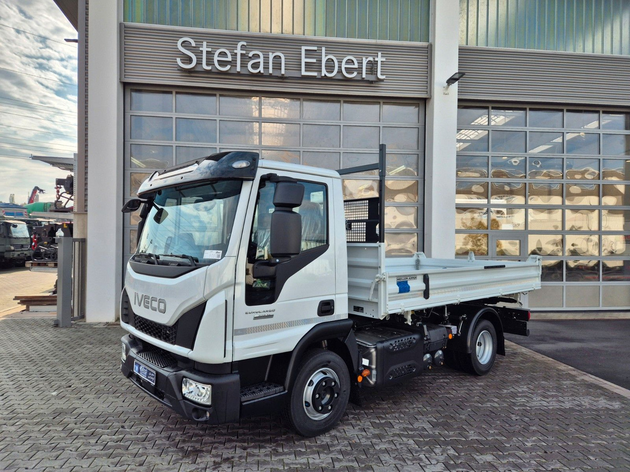 Iveco Eurocargo ML80E21 Meiller 2x AHK 3 Sitze Klima - قلاب صغير: صور 4 Iveco Eurocargo ML80E21 Meiller 2x AHK 3 Sitze Klima - قلاب صغير: صور 4