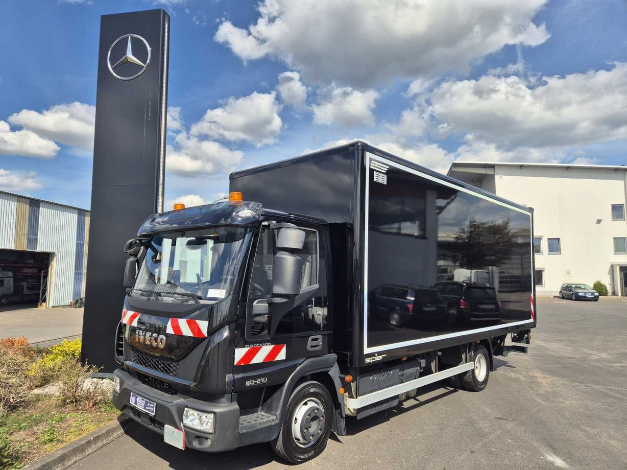 Iveco Eurocargo ML80E21/P LBW Bär 1.500kg 2x AHK - الشاحنات الصغيرة صندوق مغلق: صور 1 Iveco Eurocargo ML80E21/P LBW Bär 1.500kg 2x AHK - الشاحنات الصغيرة صندوق مغلق: صور 1