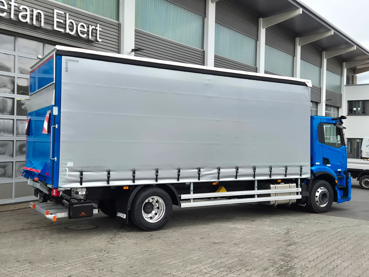 شاحنة ستارة Iveco S-Way AD190S40/P Curtainsider *MirrorCam*LBW*: صور 12 شاحنة ستارة Iveco S-Way AD190S40/P Curtainsider *MirrorCam*LBW*: صور 12