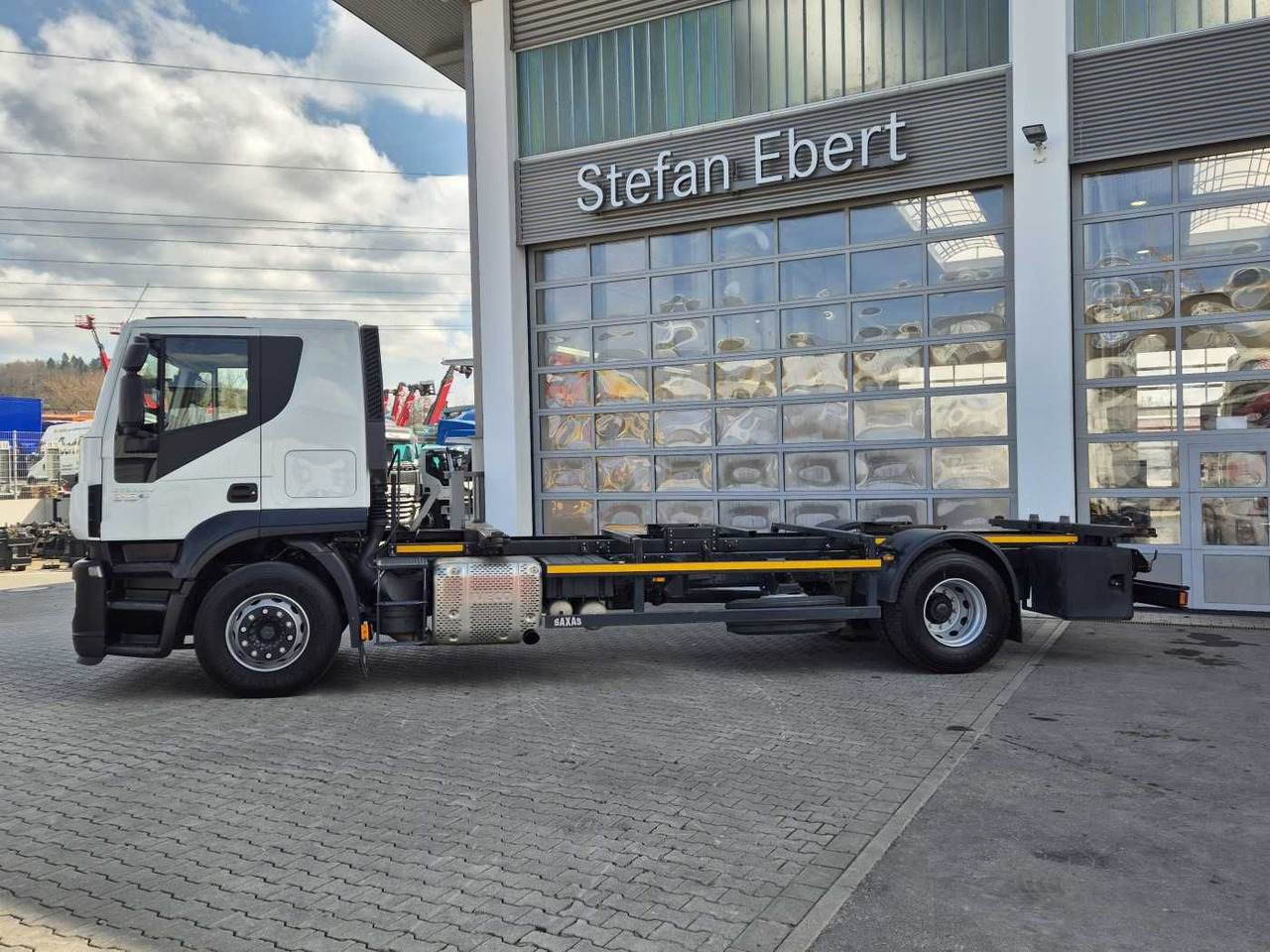 Iveco Stralis AT190S31/P BDF Klima Standh. AHK Bett - شاحنات الحاويات/ جسم علوي قابل للتغيير شاحنة: صور 5 Iveco Stralis AT190S31/P BDF Klima Standh. AHK Bett - شاحنات الحاويات/ جسم علوي قابل للتغيير شاحنة: صور 5