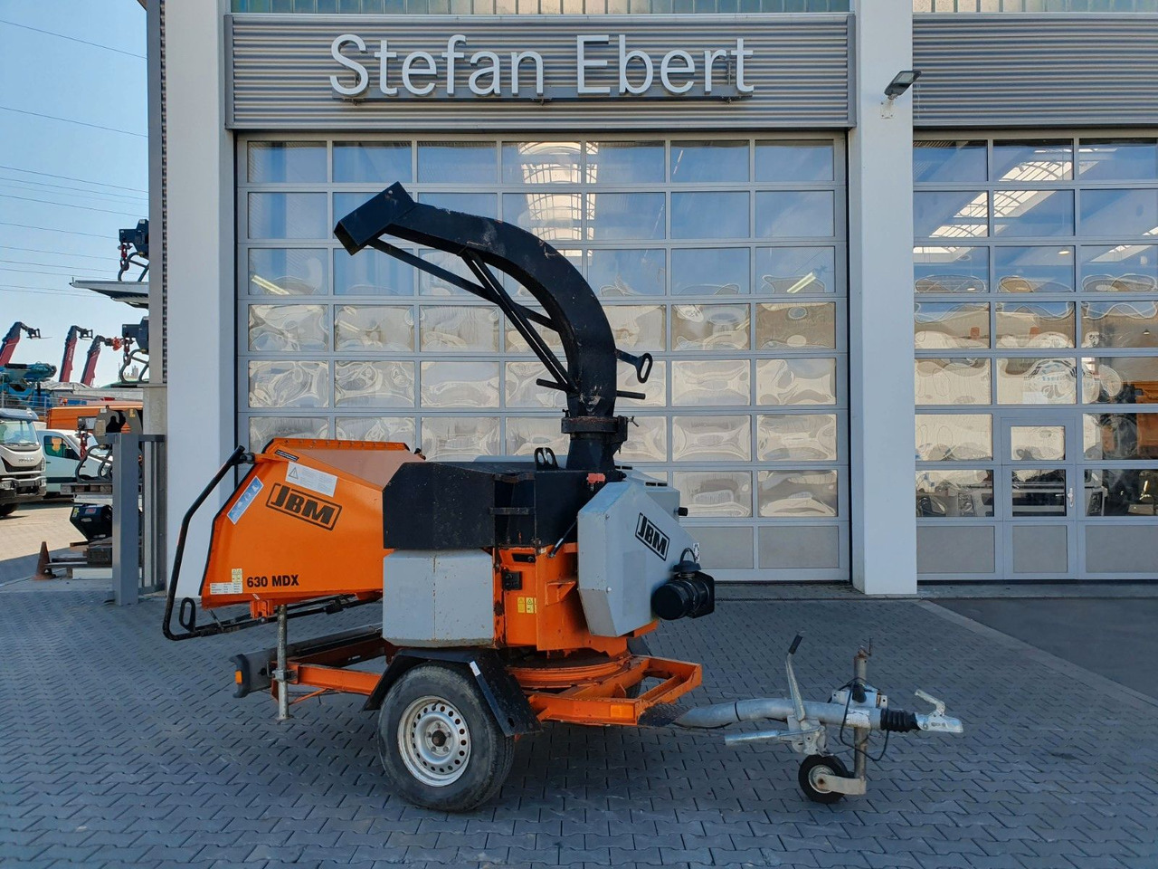 JBM 630 MDX Holzhacker / nur 133h / 2008 - ماكينة تقطيع الأغصان: صور 1 JBM 630 MDX Holzhacker / nur 133h / 2008 - ماكينة تقطيع الأغصان: صور 1