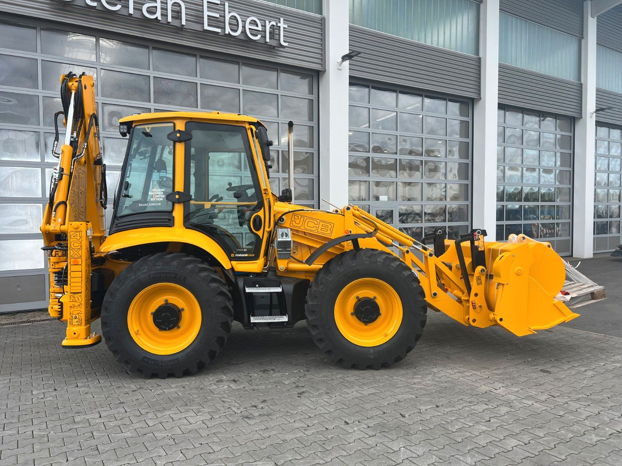 JCB 4CX / Klappschaufel / Dual Drive / Sonderedition - حفار متعدد الاستخدام: صور 2 JCB 4CX / Klappschaufel / Dual Drive / Sonderedition - حفار متعدد الاستخدام: صور 2