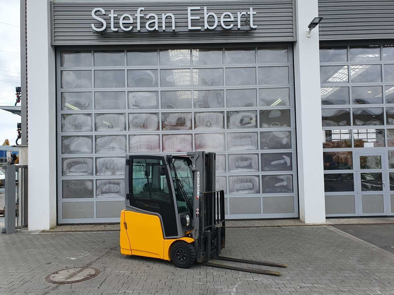 Jungheinrich EFG 215 / Triplex: 4.25m! / SS / 4.297h! - رافعة شوكية كهربائية: صور 1 Jungheinrich EFG 215 / Triplex: 4.25m! / SS / 4.297h! - رافعة شوكية كهربائية: صور 1