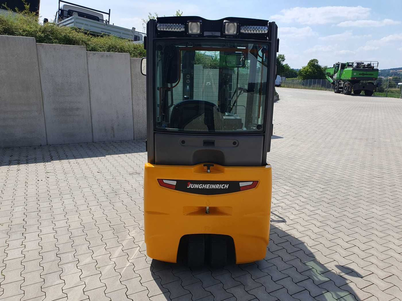 Jungheinrich EFG 215 / Triplex: 4.25m! / SS / 4.297h! - رافعة شوكية كهربائية: صور 4 Jungheinrich EFG 215 / Triplex: 4.25m! / SS / 4.297h! - رافعة شوكية كهربائية: صور 4