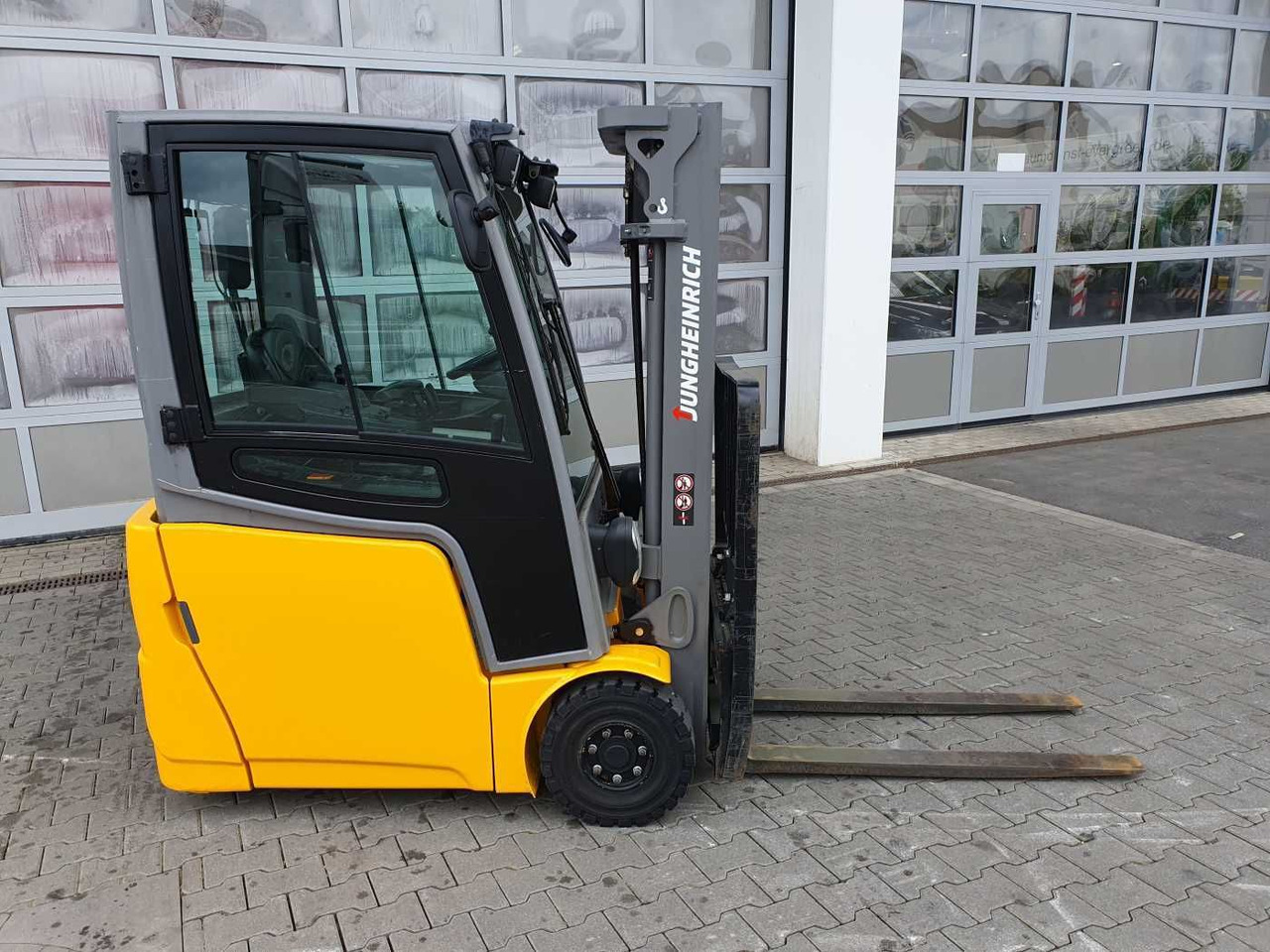 Jungheinrich EFG 215 / Triplex: 4.25m! / SS / 4.297h! - رافعة شوكية كهربائية: صور 2 Jungheinrich EFG 215 / Triplex: 4.25m! / SS / 4.297h! - رافعة شوكية كهربائية: صور 2