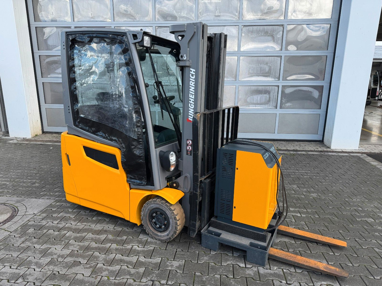 Jungheinrich EFG 215 / Triplex: 4.25m! / SS / nur 3.092h! - رافعة شوكية كهربائية: صور 3 Jungheinrich EFG 215 / Triplex: 4.25m! / SS / nur 3.092h! - رافعة شوكية كهربائية: صور 3