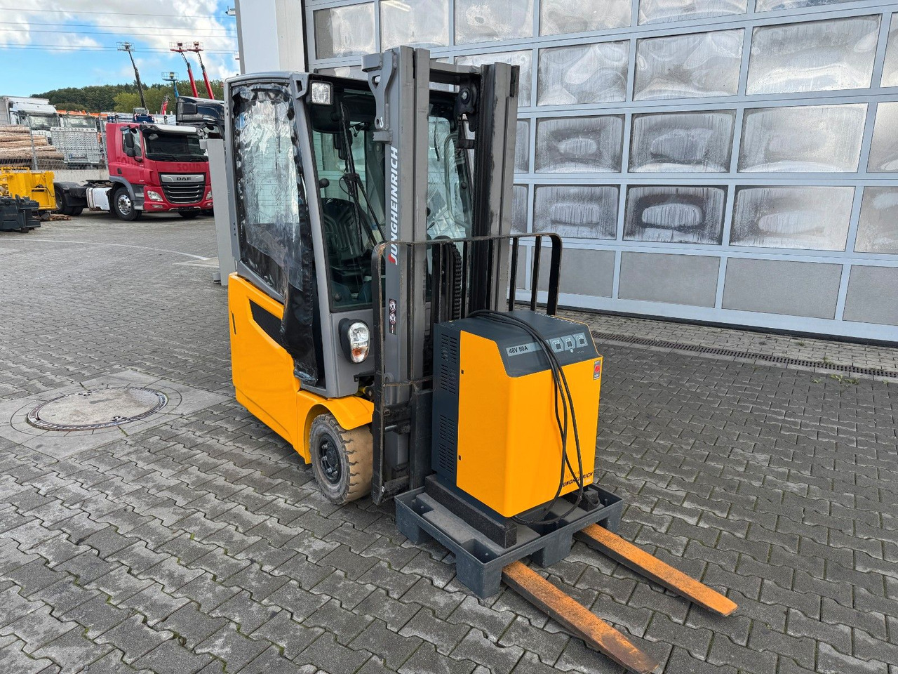 Jungheinrich EFG 215 / Triplex: 4.25m! / SS / nur 3.092h! - رافعة شوكية كهربائية: صور 4 Jungheinrich EFG 215 / Triplex: 4.25m! / SS / nur 3.092h! - رافعة شوكية كهربائية: صور 4