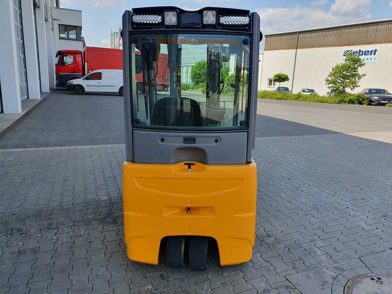 Jungheinrich EFG 215 / Triplex: 4.25m! / SS / nur 3.488h! - رافعة شوكية كهربائية: صور 5 Jungheinrich EFG 215 / Triplex: 4.25m! / SS / nur 3.488h! - رافعة شوكية كهربائية: صور 5