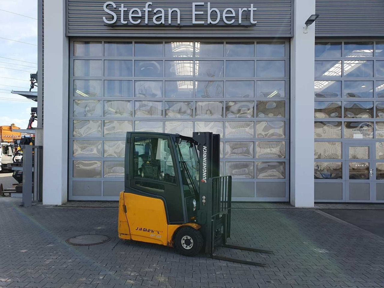 Jungheinrich EFG 215 / Triplex: 4.35m! / SS / nur 2.054h! - رافعة شوكية كهربائية: صور 1 Jungheinrich EFG 215 / Triplex: 4.35m! / SS / nur 2.054h! - رافعة شوكية كهربائية: صور 1