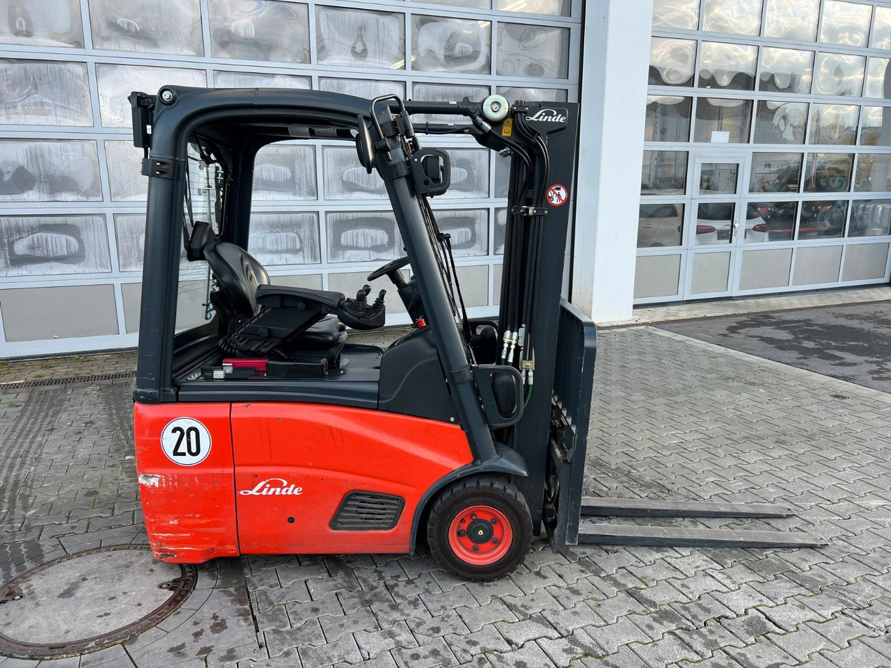 Linde E14 - 01 / Triplex: 4.10m! / SS / nur 986h! - رافعة شوكية كهربائية: صور 3 Linde E14 - 01 / Triplex: 4.10m! / SS / nur 986h! - رافعة شوكية كهربائية: صور 3
