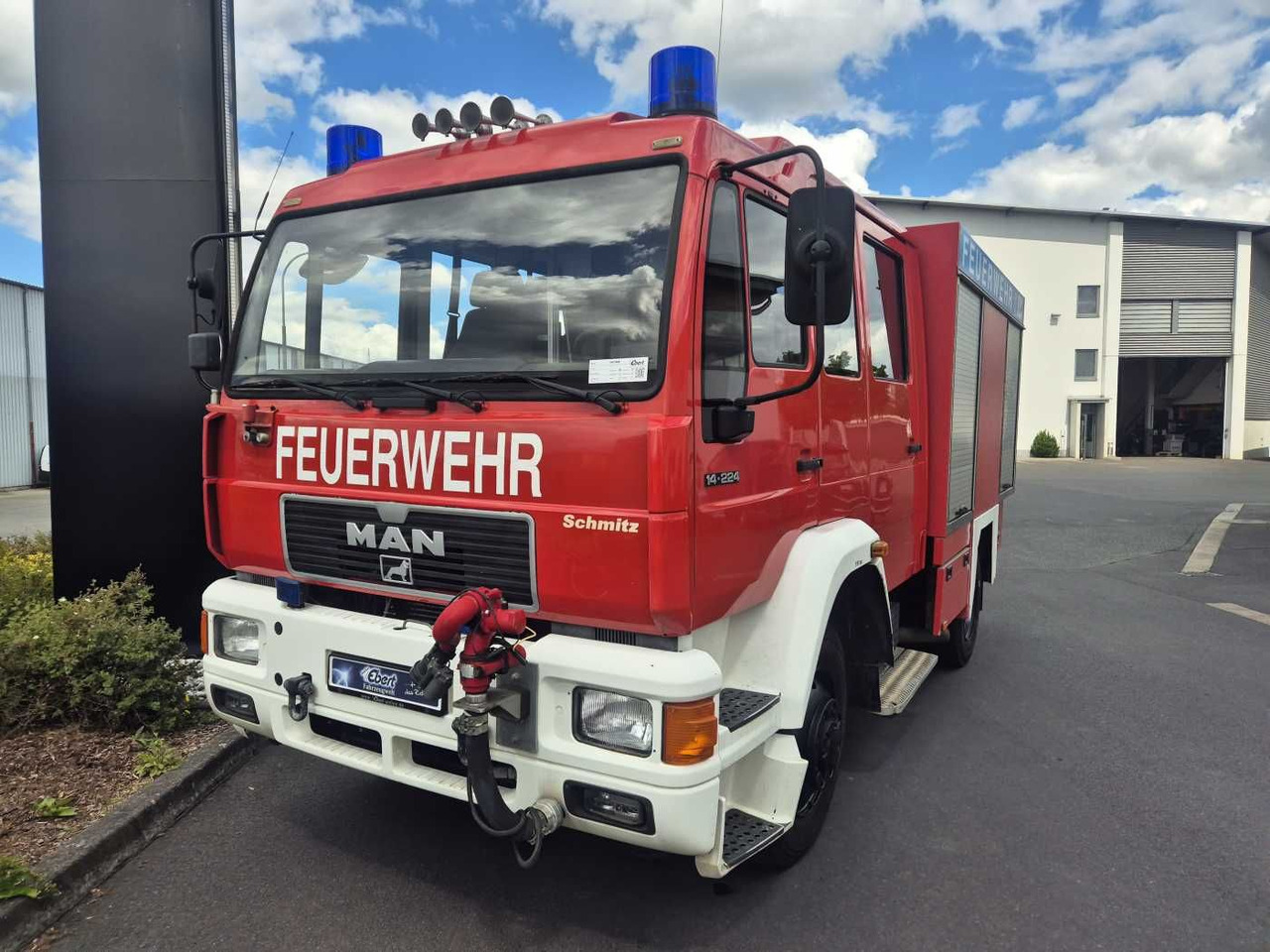 MAN 14.224 4x4 TLF 16/29 Tanklöschfahrzeug Feuerwehr - شاحنة صهريج: صور 2 MAN 14.224 4x4 TLF 16/29 Tanklöschfahrzeug Feuerwehr - شاحنة صهريج: صور 2