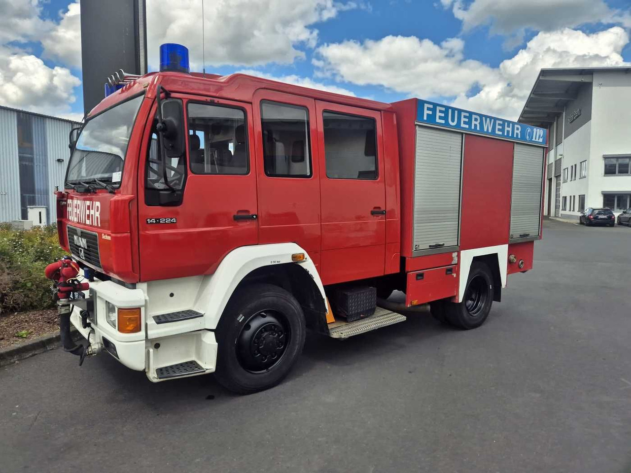 MAN 14.224 4x4 TLF 16/29 Tanklöschfahrzeug Feuerwehr - شاحنة: صور 3 MAN 14.224 4x4 TLF 16/29 Tanklöschfahrzeug Feuerwehr - شاحنة: صور 3