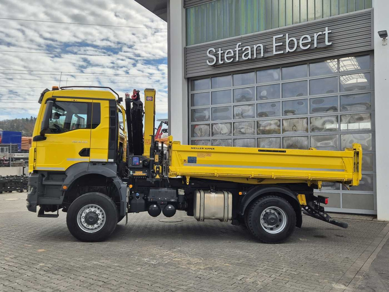 MAN TGS 18.430 4x4 BL Kran HMF 1130K-RCS Funk AHK - قلابات: صور 4 MAN TGS 18.430 4x4 BL Kran HMF 1130K-RCS Funk AHK - قلابات: صور 4
