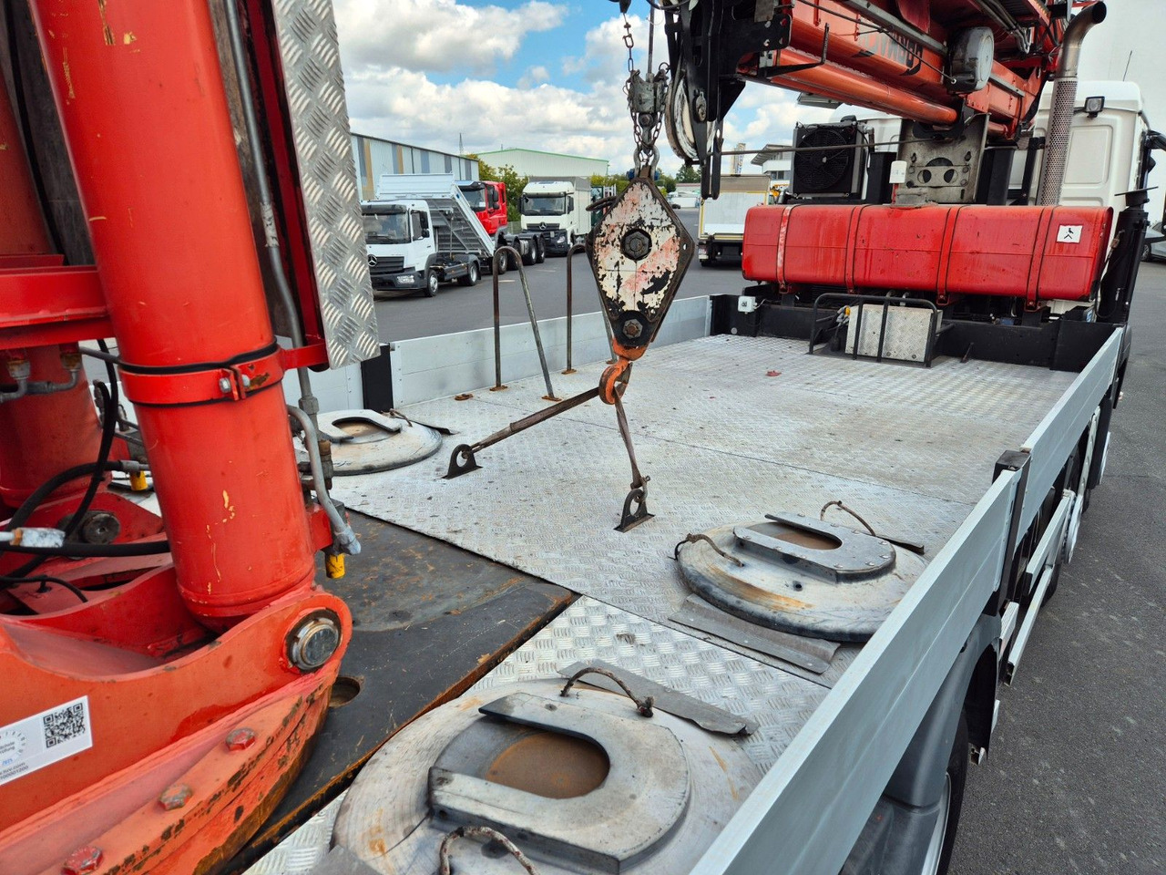 شاحنة كرين MAN TGS 35.360 8x4 BB Gormach 91000 TECH Funk: صور 27 شاحنة كرين MAN TGS 35.360 8x4 BB Gormach 91000 TECH Funk: صور 27