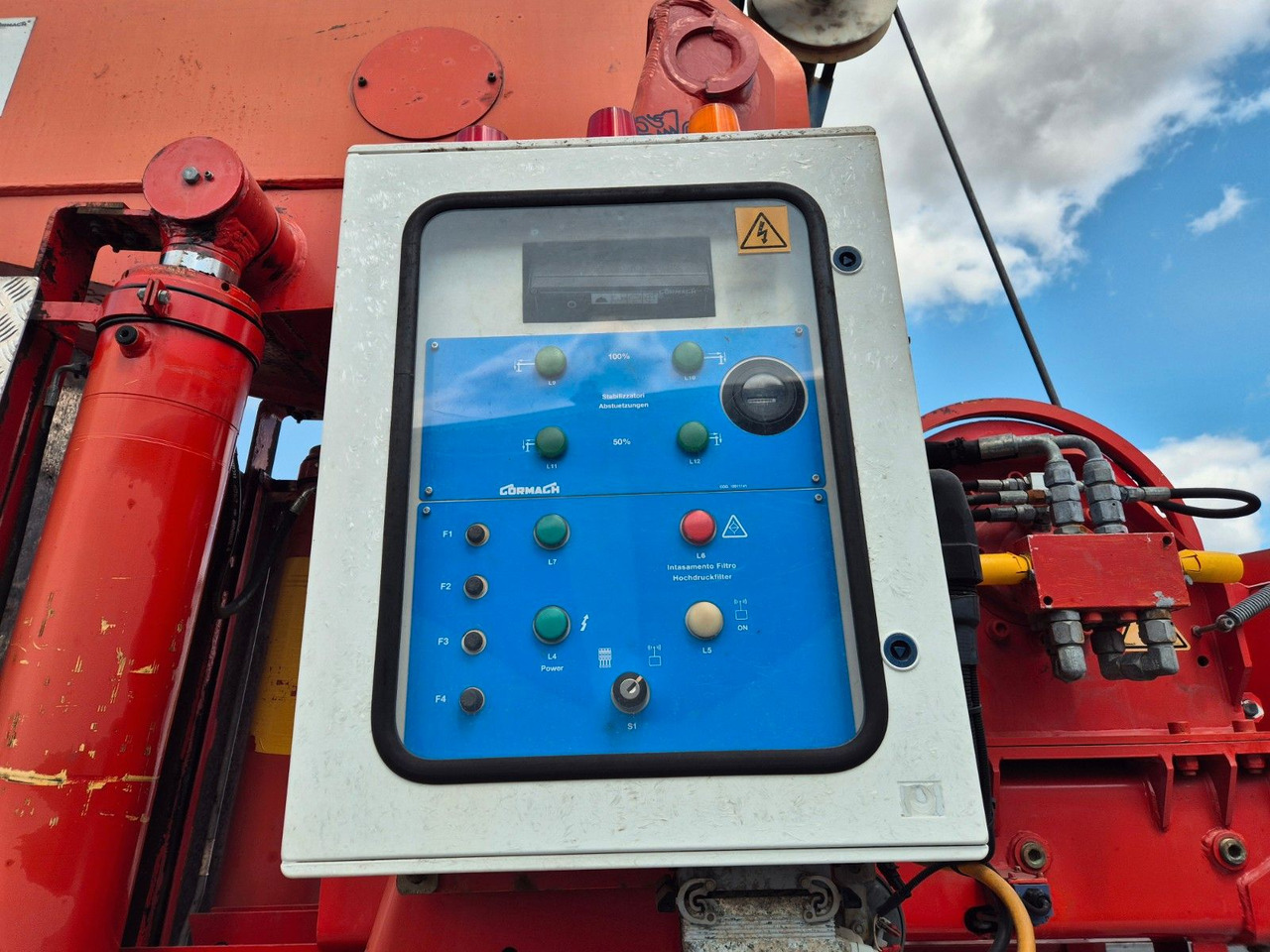 شاحنة كرين MAN TGS 35.360 8x4 BB Gormach 91000 TECH Funk: صور 15 شاحنة كرين MAN TGS 35.360 8x4 BB Gormach 91000 TECH Funk: صور 15