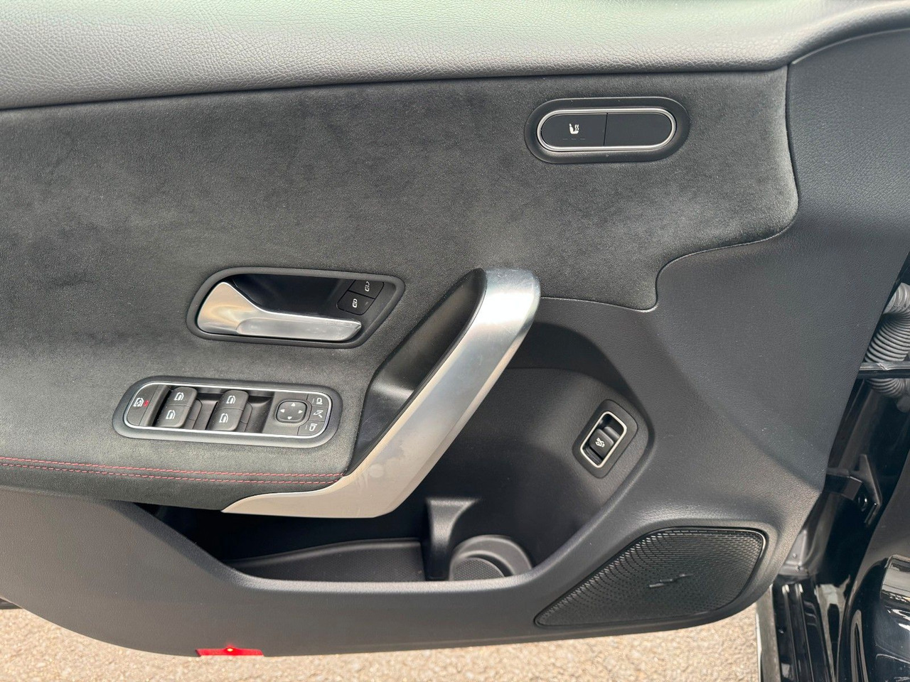 تأجير Mercedes-Benz A 200 AMG 19"+Ambiente+R-Kamera+Pano+LED+MBUX Mercedes-Benz A 200 AMG 19"+Ambiente+R-Kamera+Pano+LED+MBUX: صور 13 تأجير Mercedes-Benz A 200 AMG 19"+Ambiente+R-Kamera+Pano+LED+MBUX Mercedes-Benz A 200 AMG 19"+Ambiente+R-Kamera+Pano+LED+MBUX: صور 13