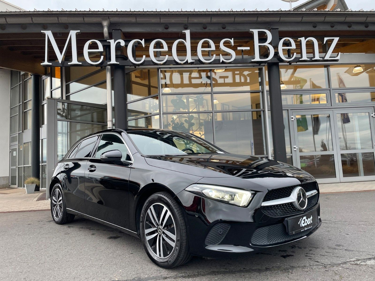 Mercedes-Benz A 200 d Progressive AHK+MBUX+R-Kamera+Distr - سيدان: صور 2 Mercedes-Benz A 200 d Progressive AHK+MBUX+R-Kamera+Distr - سيدان: صور 2