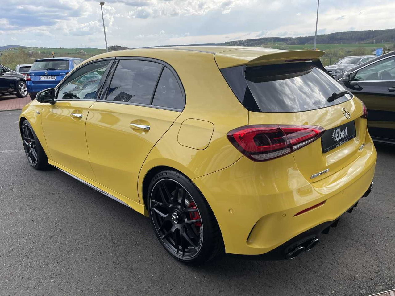 Mercedes-Benz A 45 S AMG PerfSitz+Night+PAGA+RIDE +19' - سيارة: صور 3 Mercedes-Benz A 45 S AMG PerfSitz+Night+PAGA+RIDE +19' - سيارة: صور 3