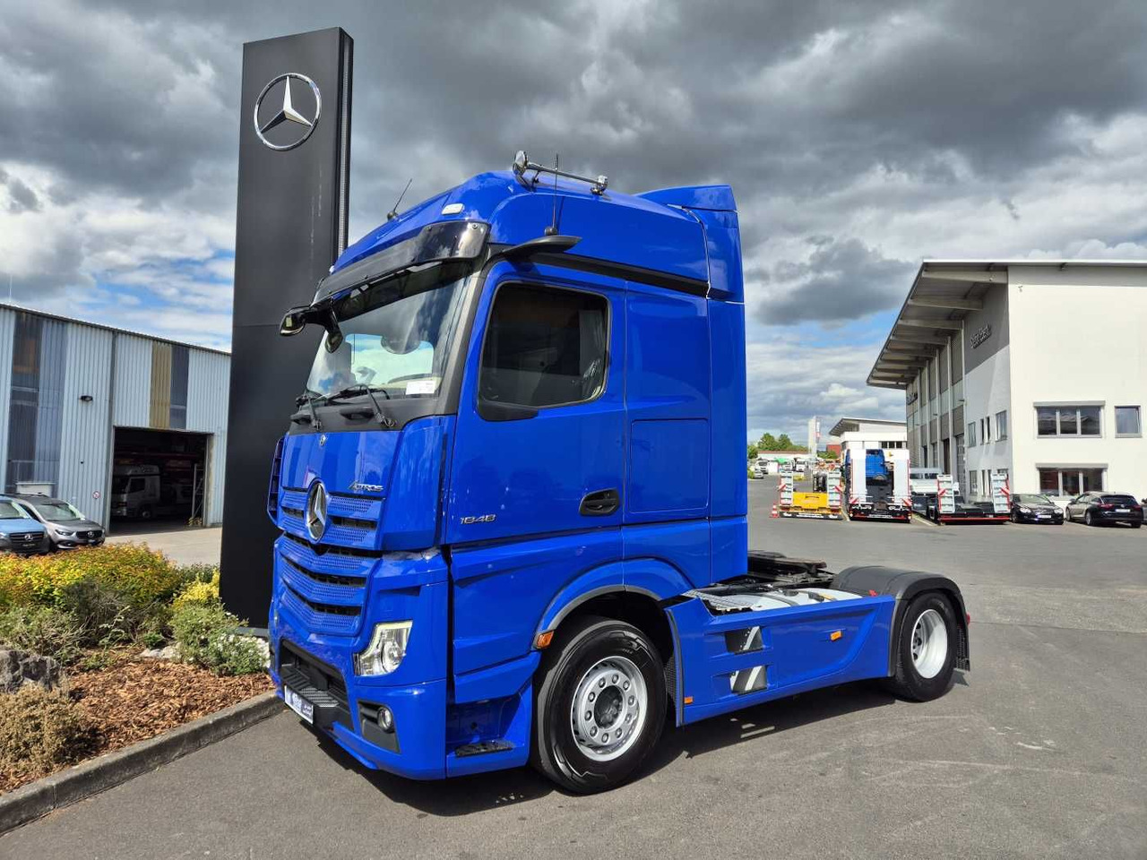 Mercedes-Benz Actros 1848 LS Retarder Standklima MirrorCam Big - شاحنة جرار: صور 2 Mercedes-Benz Actros 1848 LS Retarder Standklima MirrorCam Big - شاحنة جرار: صور 2