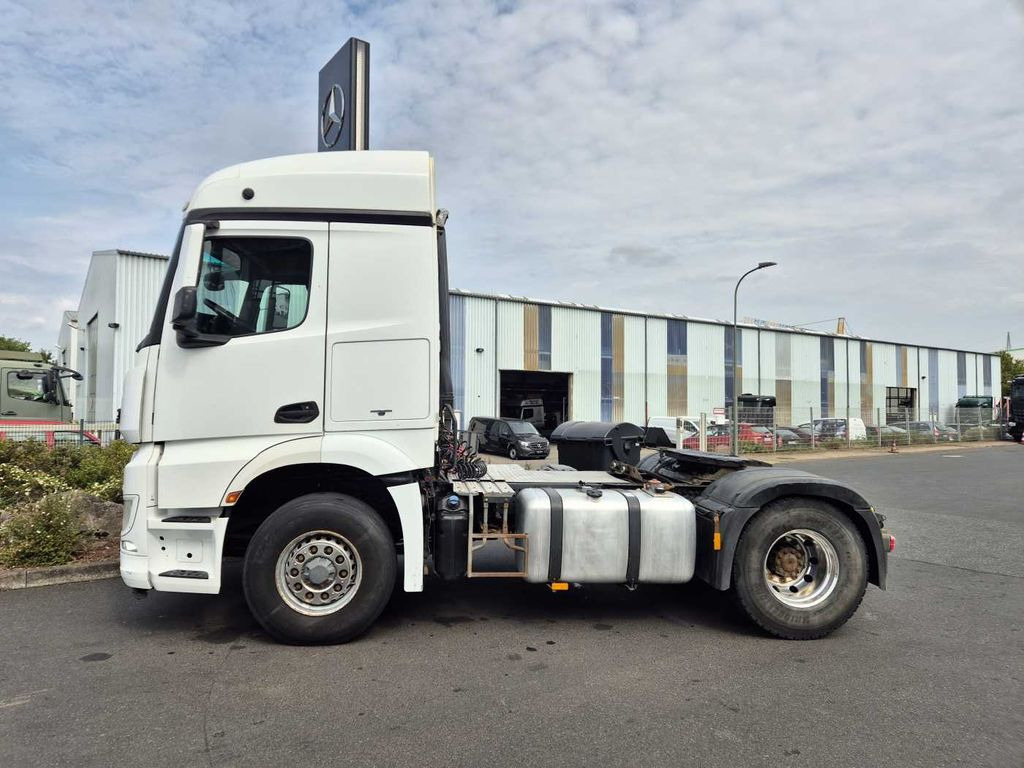 Mercedes-Benz Arocs 1845 LS 4x4 HAD Retarder Hydraulik Navi Mercedes-Benz Arocs 1845 LS 4x4 HAD Retarder Hydraulik Navi - شاحنة جرار: صور 4 Mercedes-Benz Arocs 1845 LS 4x4 HAD Retarder Hydraulik Navi Mercedes-Benz Arocs 1845 LS 4x4 HAD Retarder Hydraulik Navi - شاحنة جرار: صور 4