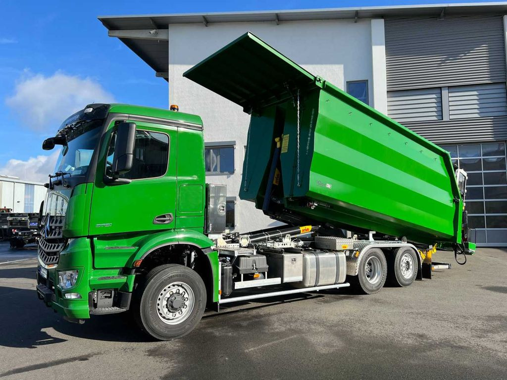 Mercedes-Benz Arocs 2751 6x2 HAD / Abroller EBERT Fällbox Q150 - شاحنة ذات الخطاف: صور 4 Mercedes-Benz Arocs 2751 6x2 HAD / Abroller EBERT Fällbox Q150 - شاحنة ذات الخطاف: صور 4