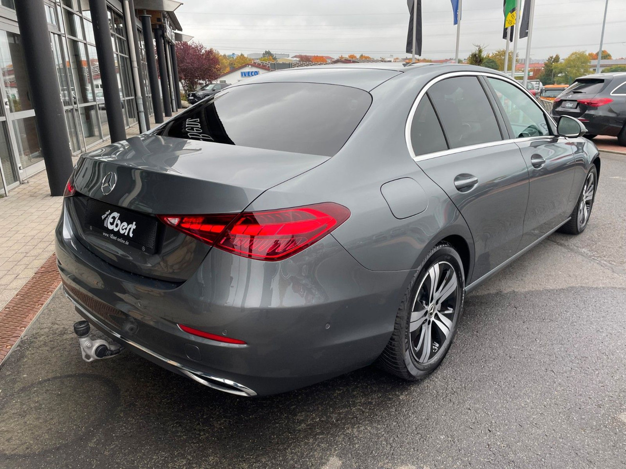 Mercedes-Benz C 180 AVANTGARDE R-Kamera+AHK+TOTW+Ambiente - سيدان: صور 4 Mercedes-Benz C 180 AVANTGARDE R-Kamera+AHK+TOTW+Ambiente - سيدان: صور 4