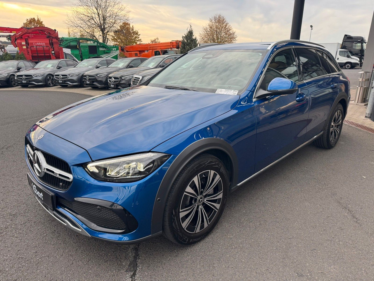 Mercedes-Benz C 200 T All Terrain 4M+Ambiente+360+Augmented - سيارة ستيشن: صور 2 Mercedes-Benz C 200 T All Terrain 4M+Ambiente+360+Augmented - سيارة ستيشن: صور 2