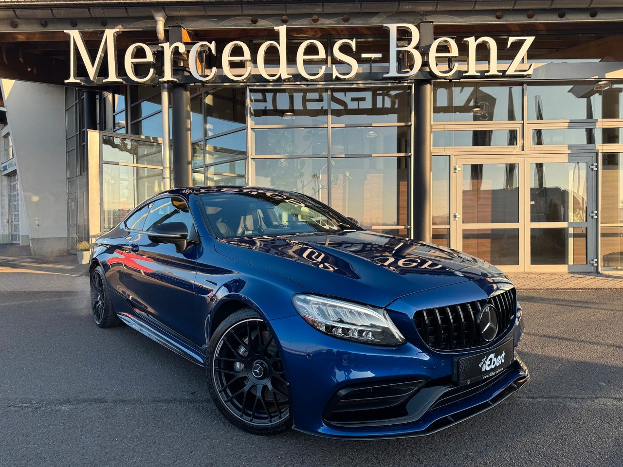 Mercedes-Benz C 63 AMG Coupe+AeroP+Distr+Sportsitze+360 - كوبيه: صور 1 Mercedes-Benz C 63 AMG Coupe+AeroP+Distr+Sportsitze+360 - كوبيه: صور 1