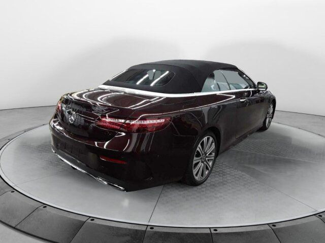 Mercedes-Benz E 400d Cabrio VOLL+AMG+Massage+Distr+Burm - سيارة: صور 3 Mercedes-Benz E 400d Cabrio VOLL+AMG+Massage+Distr+Burm - سيارة: صور 3