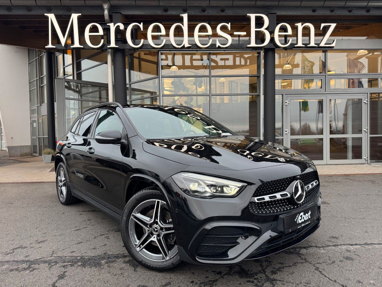 Mercedes-Benz GLA 200 AMG+Pano+Distr+Ambiente+Multibeam+ - سيارة دفع رباعي: صور 1 Mercedes-Benz GLA 200 AMG+Pano+Distr+Ambiente+Multibeam+ - سيارة دفع رباعي: صور 1