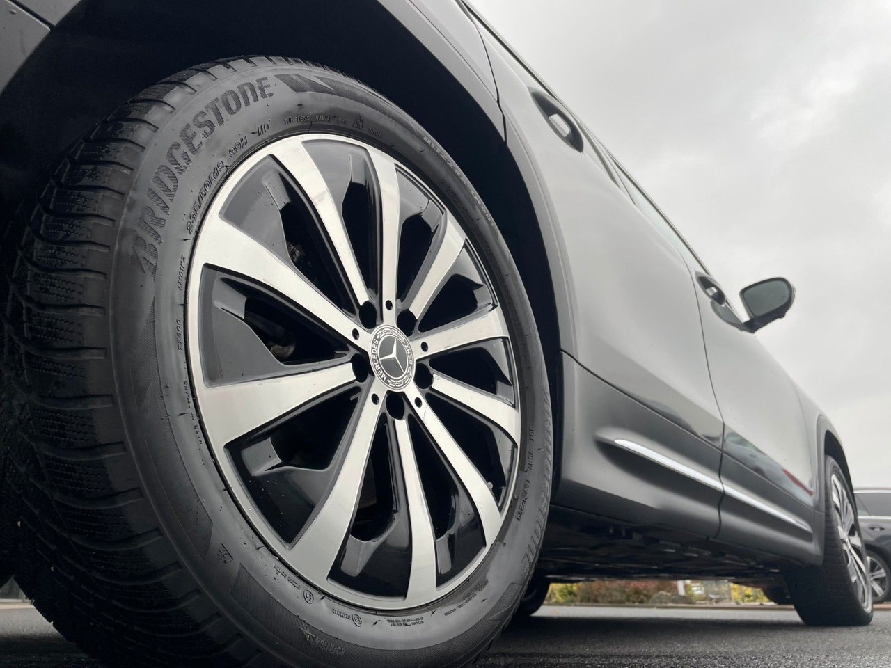 Mercedes-Benz GLB 220 d 4MATIC Progressive AHK+Memory+Pano+360 - سيارة دفع رباعي: صور 5 Mercedes-Benz GLB 220 d 4MATIC Progressive AHK+Memory+Pano+360 - سيارة دفع رباعي: صور 5