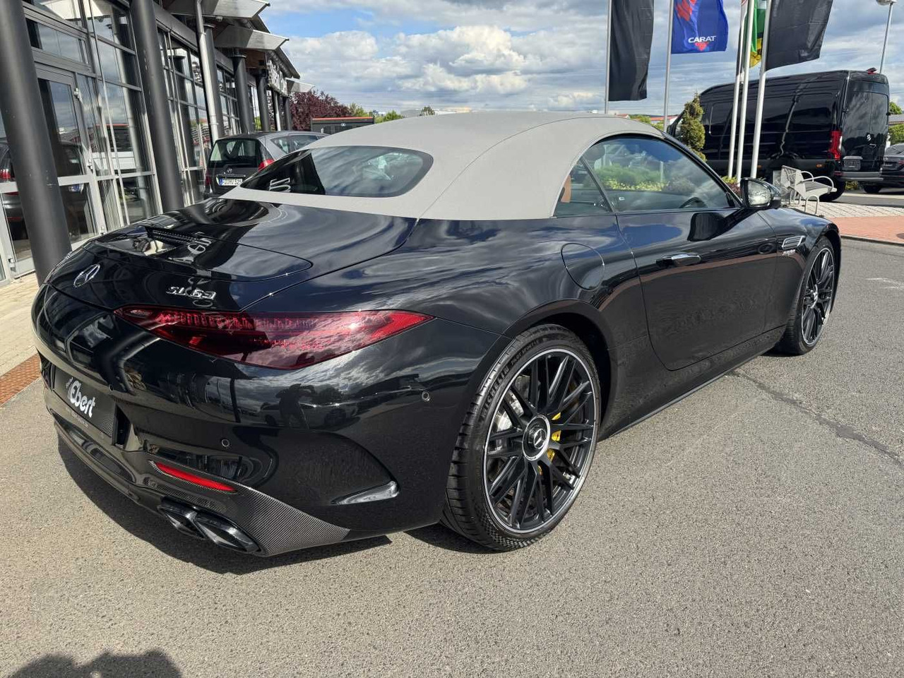 Mercedes-Benz SL 63 AMG 4M Digital+Massage+Distr+360+HUD+ - سيارة: صور 4 Mercedes-Benz SL 63 AMG 4M Digital+Massage+Distr+360+HUD+ - سيارة: صور 4