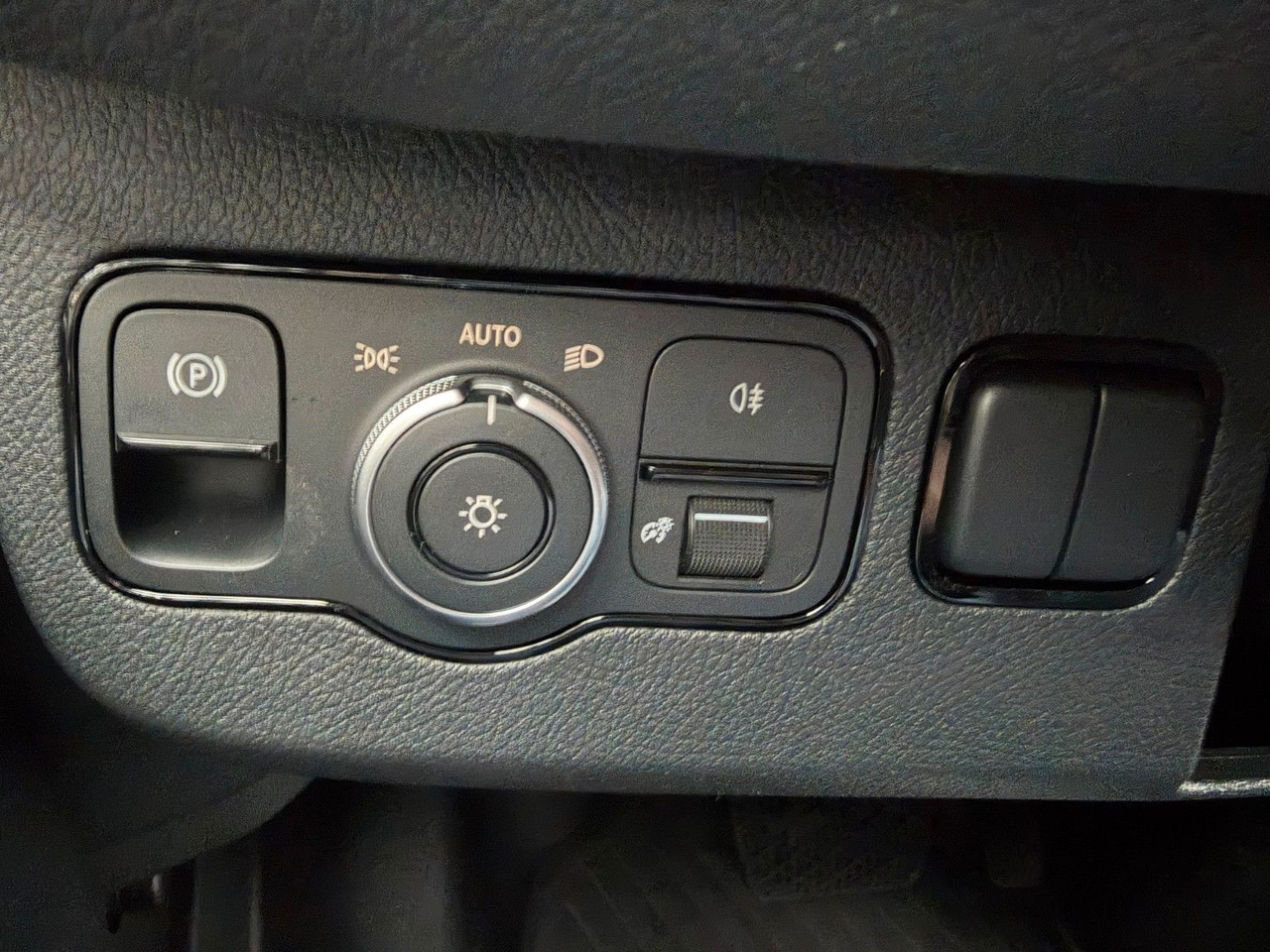 الشاحنات الصغيرة المسطحة, الشاحنات الصغيرة كابينة مزدوجة Mercedes-Benz Sprinter 319 CDI 3665 DoKa AHK Klima LED: صور 17