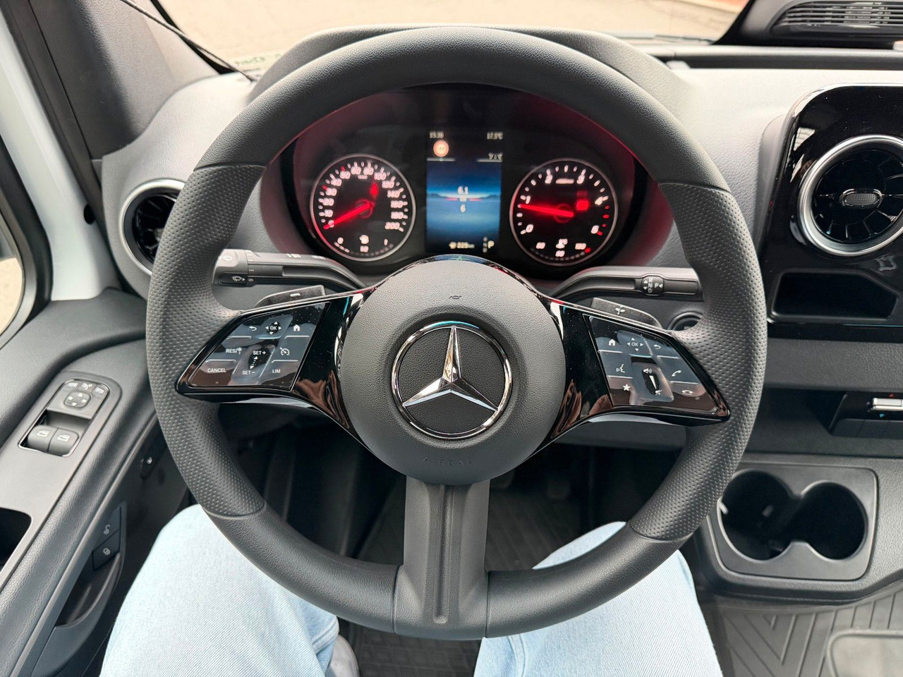 الشاحنات الصغيرة المسطحة, الشاحنات الصغيرة كابينة مزدوجة Mercedes-Benz Sprinter 319 CDI 3665 DoKa AHK Klima LED: صور 11