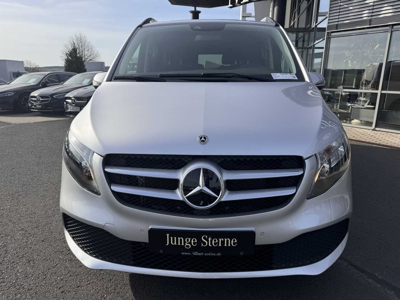 Mercedes-Benz V 220 d EDITION DISTRONIC MBUX Kamera 6Sitze - سيارة: صور 2 Mercedes-Benz V 220 d EDITION DISTRONIC MBUX Kamera 6Sitze - سيارة: صور 2