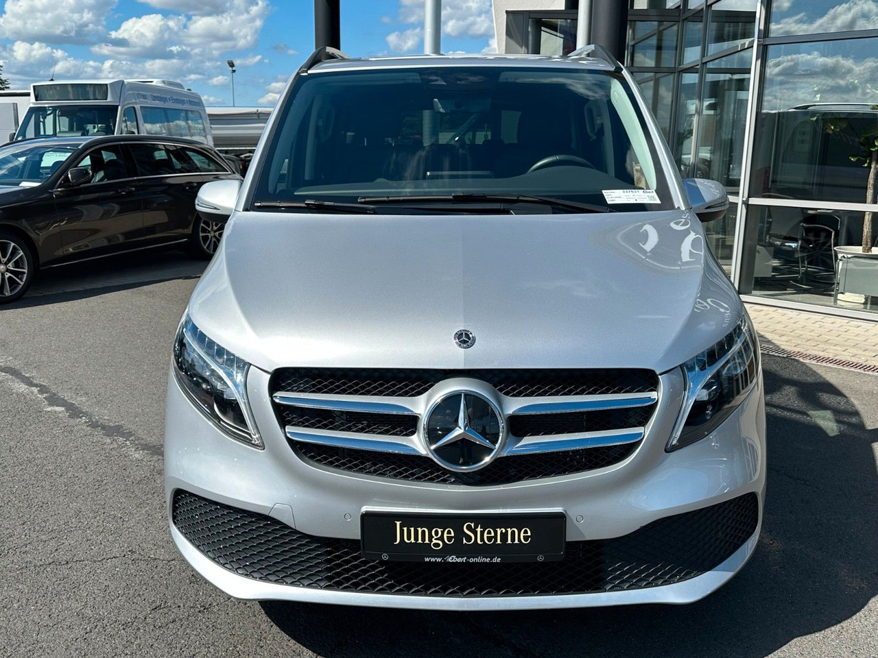 Mercedes-Benz V 250 EDITION 4MATIC Kompakt Liege-Paket AHK2,5t - ميكروباص: صور 2 Mercedes-Benz V 250 EDITION 4MATIC Kompakt Liege-Paket AHK2,5t - ميكروباص: صور 2