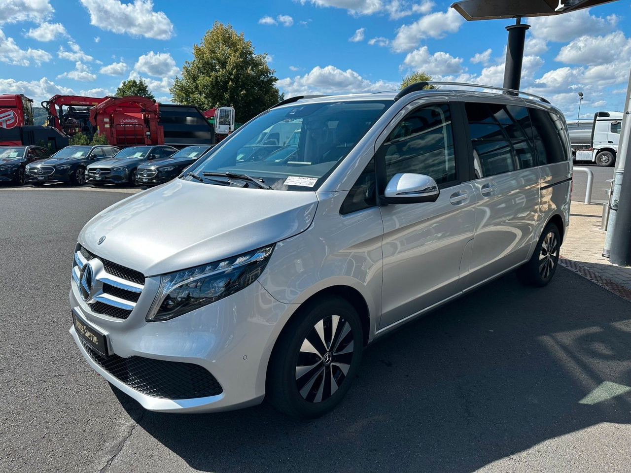 Mercedes-Benz V 250 EDITION 4MATIC Kompakt Liege-Paket AHK2,5t - سيارة ستيشن: صور 3 Mercedes-Benz V 250 EDITION 4MATIC Kompakt Liege-Paket AHK2,5t - سيارة ستيشن: صور 3