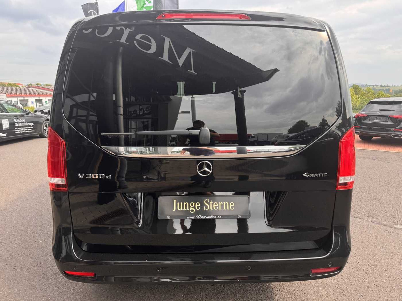 Mercedes-Benz V 300 d 4MATIC AVA 3430 AHK2,5 DISTRONIC 360 - سيارة: صور 5 Mercedes-Benz V 300 d 4MATIC AVA 3430 AHK2,5 DISTRONIC 360 - سيارة: صور 5