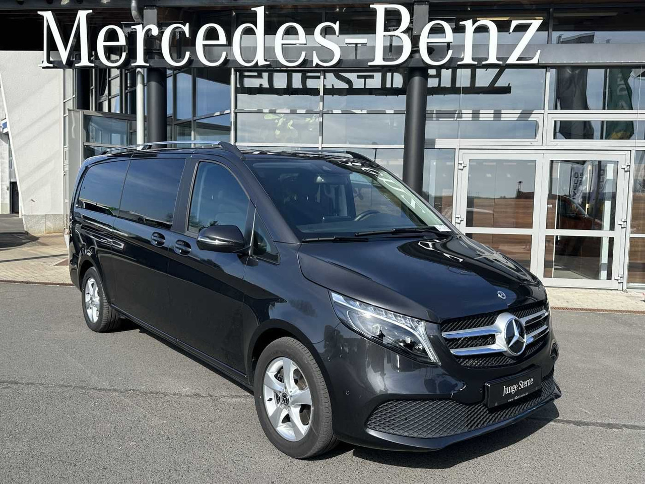 Mercedes-Benz V 300 d EDITION 4MATIC DISTRONIC AHK LED Kamera - ميكروباص: صور 1 Mercedes-Benz V 300 d EDITION 4MATIC DISTRONIC AHK LED Kamera - ميكروباص: صور 1