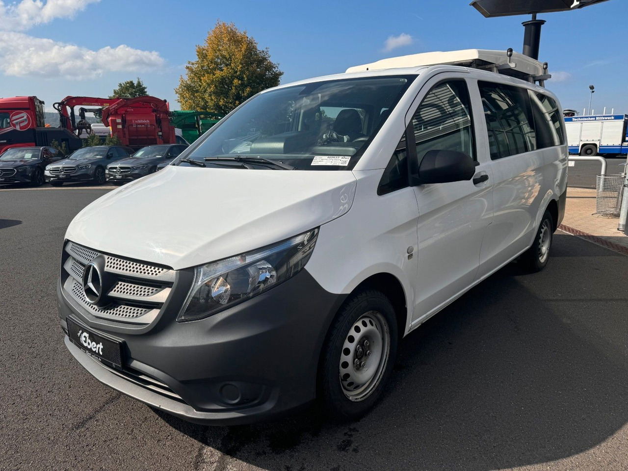 Mercedes-Benz Vito 111 CDI Tourer Begleitfahrzeug BF3+ / WVZ - فان المدمجة: صور 3 Mercedes-Benz Vito 111 CDI Tourer Begleitfahrzeug BF3+ / WVZ - فان المدمجة: صور 3