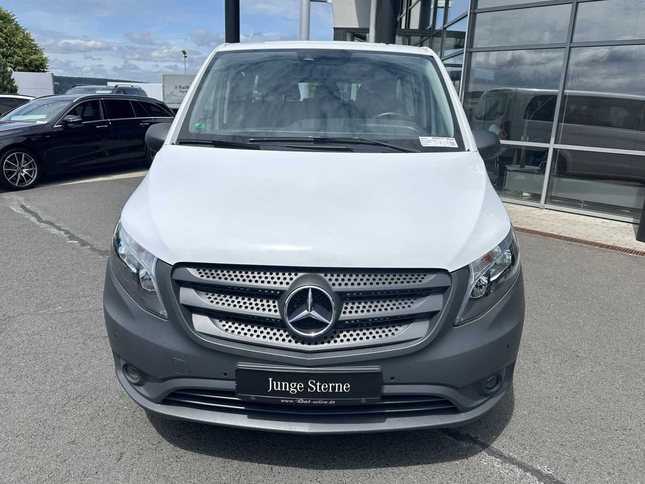 Mercedes-Benz Vito 114 CDI Tourer 9G Klima Audio40 Extralang - ميكروباص: صور 2 Mercedes-Benz Vito 114 CDI Tourer 9G Klima Audio40 Extralang - ميكروباص: صور 2
