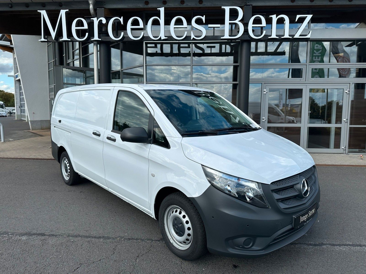 Mercedes-Benz Vito 116 CDI Klima Kamera Audio40 SHZ - فان المدمجة: صور 1 Mercedes-Benz Vito 116 CDI Klima Kamera Audio40 SHZ - فان المدمجة: صور 1