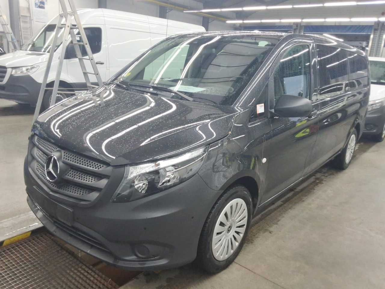Mercedes-Benz Vito 116 CDI Tourer 2xKlima AHK Kamera Audio40 - سيارة: صور 1 Mercedes-Benz Vito 116 CDI Tourer 2xKlima AHK Kamera Audio40 - سيارة: صور 1