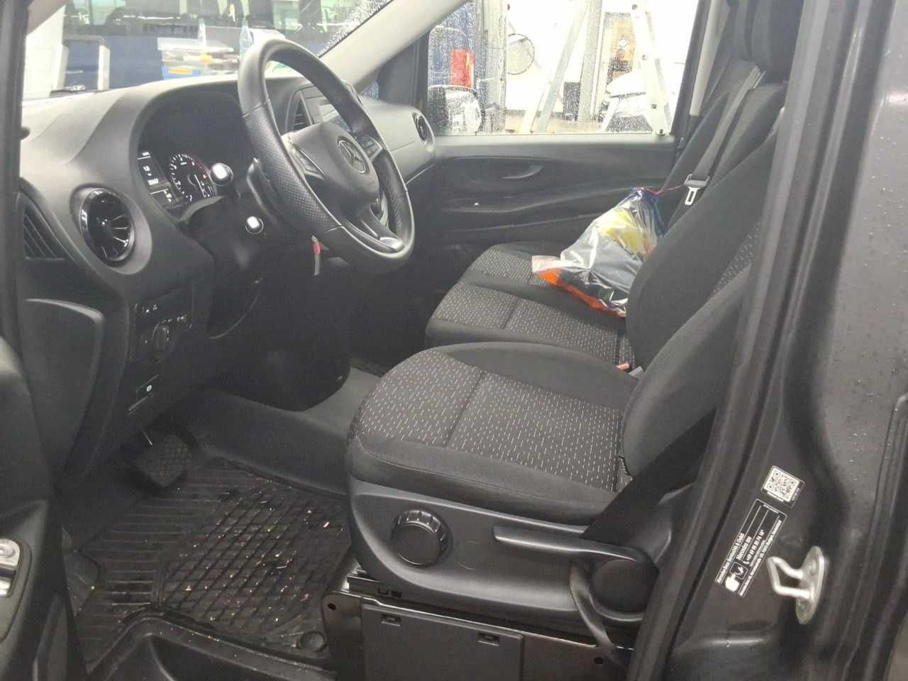 Mercedes-Benz Vito 116 CDI Tourer 2xKlima AHK Kamera Audio40 - ميكروباص: صور 5 Mercedes-Benz Vito 116 CDI Tourer 2xKlima AHK Kamera Audio40 - ميكروباص: صور 5
