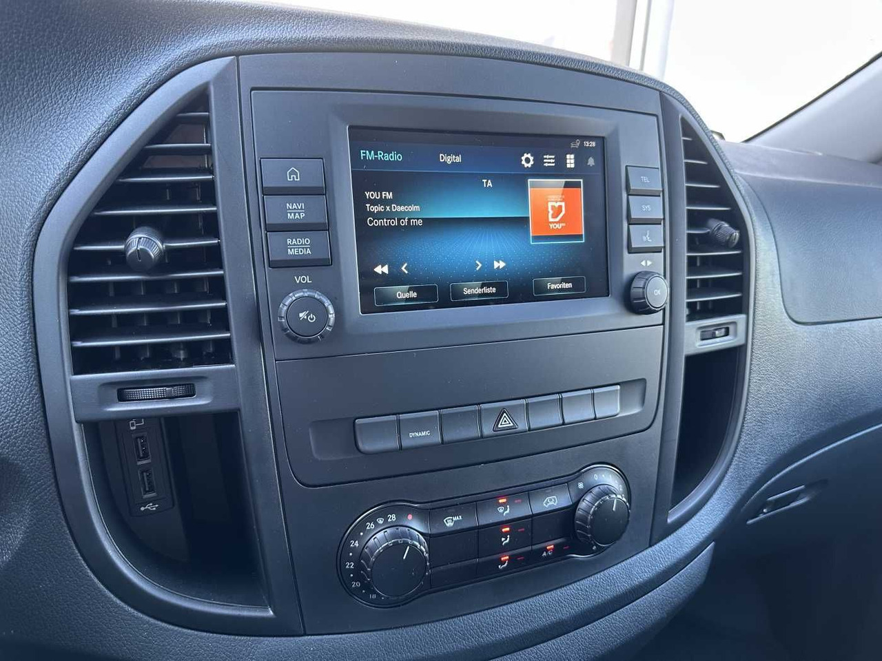 فان المدمجة, فان كهربائية Mercedes-Benz eVito 112 Klima Kamera Audio 30 Sitzheiz Tempom.: صور 12