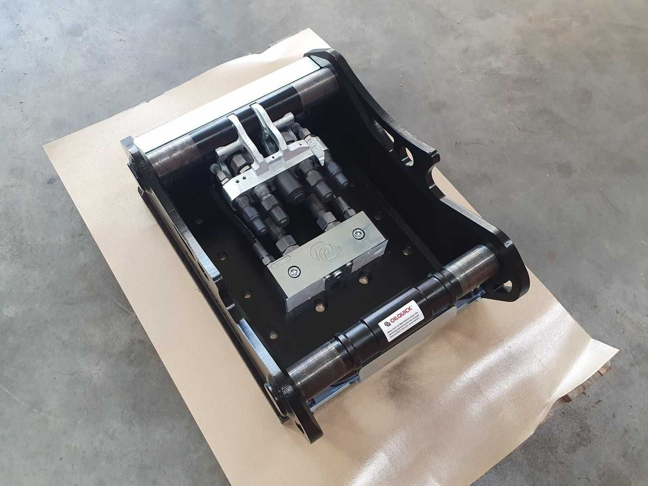 OilQuick OQ65 Adapterplatte für Westtech & mehr - وصلة الربط للمعدات المعلقة: صور 2 OilQuick OQ65 Adapterplatte für Westtech & mehr - وصلة الربط للمعدات المعلقة: صور 2